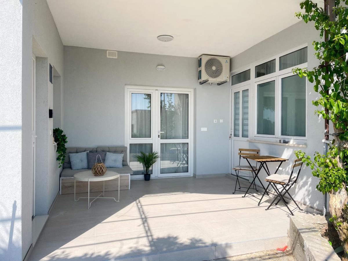 Modern Studio Overlooking Downtown Makarska Eksteriør billede
