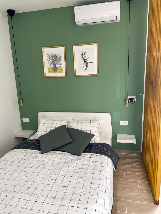 Modern Studio Overlooking Downtown Makarska Eksteriør billede